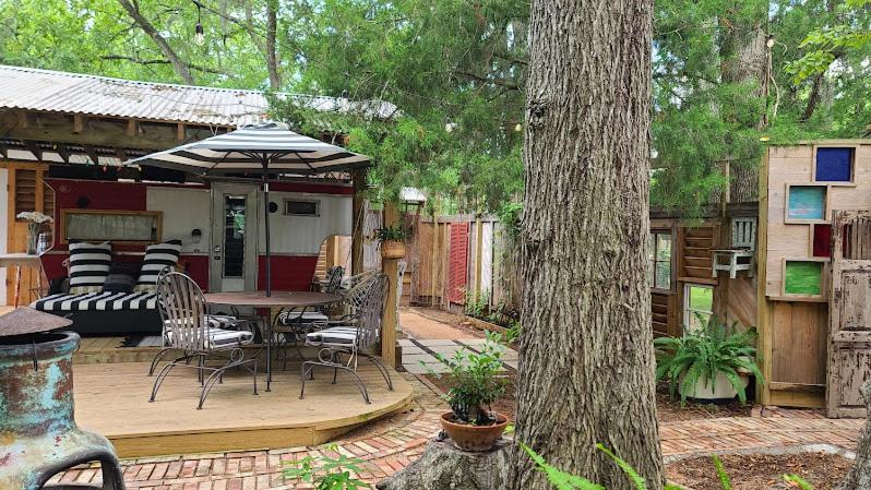Cedar Oaks Inn Llc Дикинсън Екстериор снимка